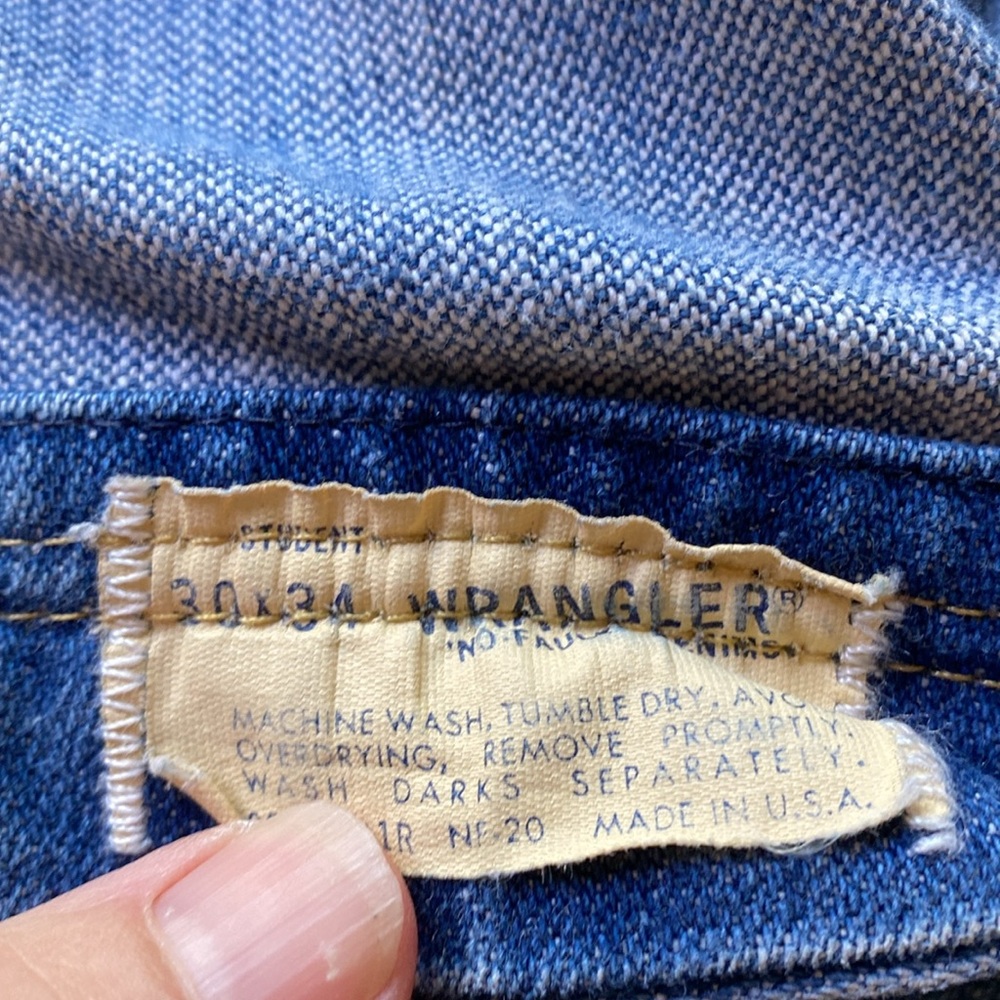 Vintage (1970s) women’s wranglers 30x34. In great shape.Perfect vintage look. - Picture 4 of 7